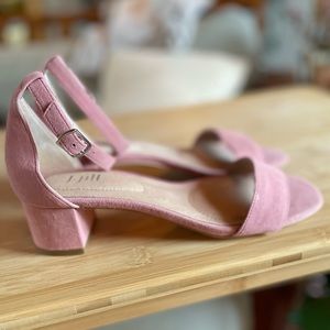 J. Jill Ariane Low Block Heel Ankle Strap Rose Pink Suede Sandals Size 6